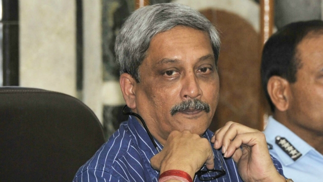 408447-manohar-parrikaribnlive